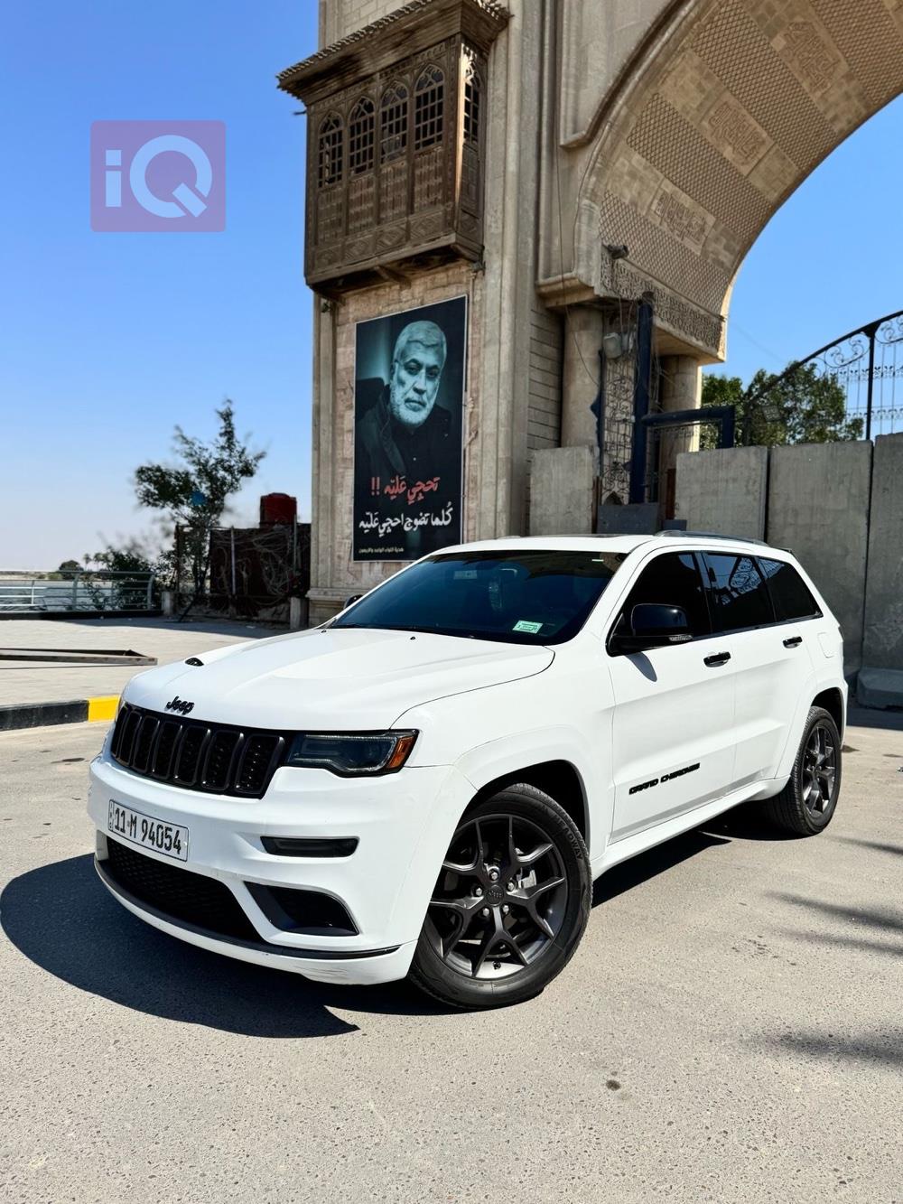 جیپ گراند شیرۆکی